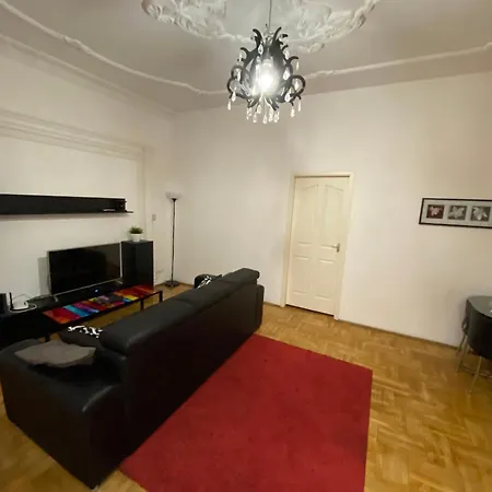 With Balcony And Ac Next To Danube Budapest