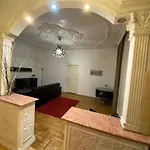 With Balcony And Ac Next To Danube