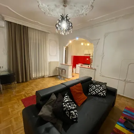 With Balcony And Ac Next To Danube Daire