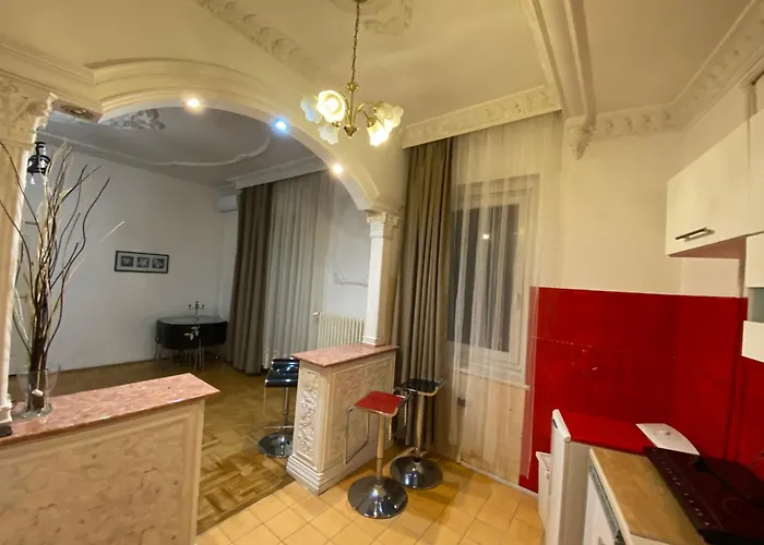 Apartament With Balcony And Ac Next To Danube Budapesta