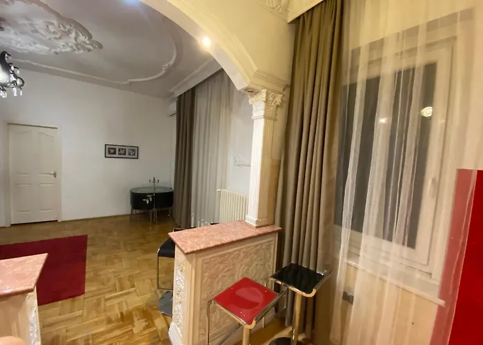 דירה With Balcony And Ac Next To Danube *